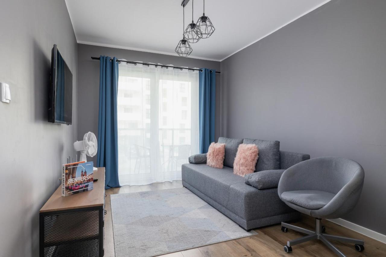 Comfy Apartment Pachonskiego With Parking In Krakow By Noclegi Renters Екстер'єр фото