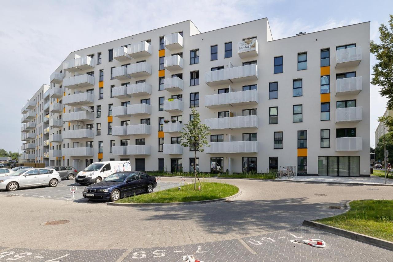 Comfy Apartment Pachonskiego With Parking In Krakow By Noclegi Renters Екстер'єр фото